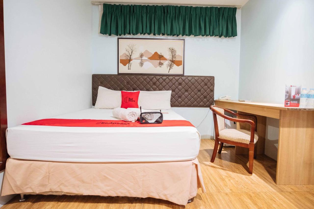 Reddoorz Plus Near Cebu Capitol Exteriör bild
